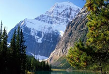 BBC：曼城和第三方门票转售平台合作引发球迷不满.